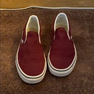 Slip on maroon Vans